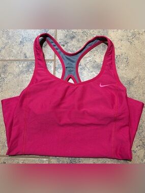 Nike Women's Hot Pink Racerback Tank Top, size M